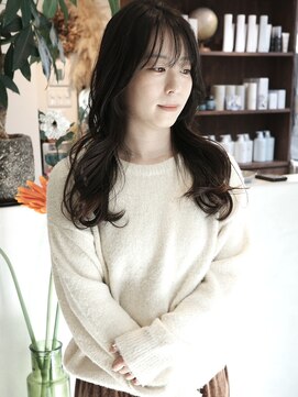 ウィム(wim) " 顔周りカット "/レイヤー/フェイスライン/おくれ毛