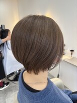 サローネウィズホワイト(salone with white) ショートボブ