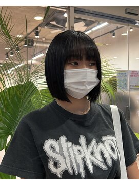 ユニークバイケンジ 町田(unique KENJE) 切りっぱなしボブ