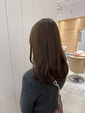 アドラーブル 万代店 (adorable) 透明感髪質改善カラー◎レイヤーミディ×くびれ20代30代小顔