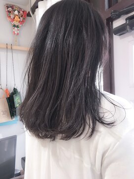 ヘアーアンドアトリエ マール(Hair&Atelier Marl) 【Marl外国人風カラー】ダークバイオレットのセミディ