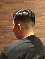 リバティシェアバーバー 銀座(LIBERTY SHARE BARBER)&nbsp;フェードカット/サイドグラデーション/シルバーカラー<理容室>