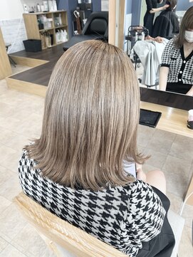 ヘアアンドメイク ルシア 奈良店(hair & make Lucia) ミルクティーベージュ