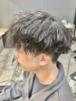 ニアウ 伊勢崎連取店(Niau)&nbsp;メンズマッシュパーマツイストスパイラルパーマ波巻きパーマ