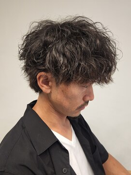 ニアウ 伊勢崎連取店(Niau) マッシュウルフ波巻きツイストスパイラルパーマメンズ