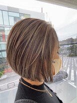 ブラウン(Brown) 白髪ぼかしハイライトカラーでつくる【まるッと可愛いボブ】