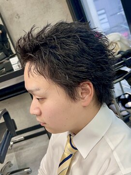 イーラ(era) ピンパーマスパイキーショート