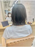 ミディアム外ハネレイヤーボブ×くすみベージュ[横浜駅]