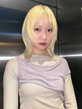 キャロルガーデンズ ボコカ 表参道(Carroll Gardens bococa) 抜きっぱなしブロンド_レイヤーカット_前髪カット