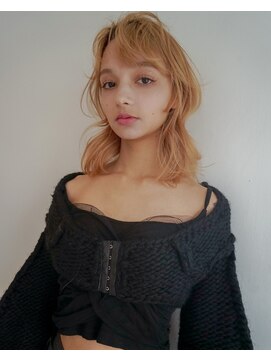 ローレン(LOREN) イメチェン/ホワイトブロンド/外ハネボブ/ワイドバング/栄/久屋