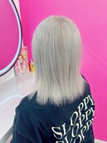 ロサ ファイブヘアー(Rosa..5Hair)&nbsp;ボブにも合う最強ハイトーン！ホワイトベージュ！