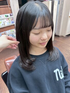 ナンバーエイト(number eight) フェイスレイヤー韓国風ヘアシースルーバングレイヤーカット