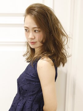 シェア 梅田 バイ ケーツー(SHARE 梅田 by k-two) ☆無造作ウェーブアッシュカラー/30代/40代/50代/グレイヘア