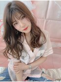 レイヤーが入った軽めセミロングスタイル