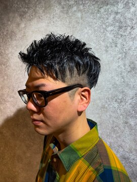 ラルス(Larus) MEN’S HAIR/ブルーブラック/フェザーパーマ/本八幡