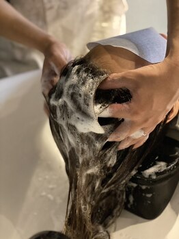 スリーセブン(37)の写真/年間1500名程のヘッドスパを10年経験したヘッドスパ技術が大好評◎髪と頭皮を健康に導き睡眠も向上♪