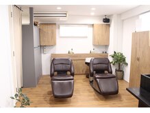 ロディーナ(Rodina)の雰囲気（フラットになるシャンプー台でゆったりヘッドスパも大人気☆）