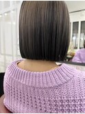 切りっぱなしボブ/グレージュカラー