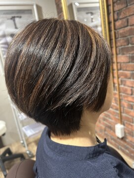 レイ(Rey) ショートヘアスタイル