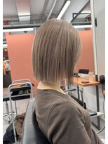 レブ 三条河原町(Reb,) ブリーチ/ダブルカラー/ボブ/切りっぱなしボブ