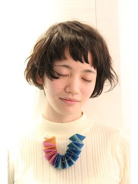 クリコ ヘアーデザイン(CLICQUOT hair design) フォルムのあるカジュアルボブ