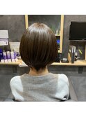 ツヤ感じるボブスタイル