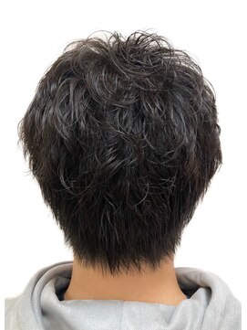 黄ぐまくん美容室 メンズ　ランダム　パーマ