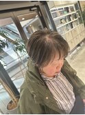 立体感と白髪ぼかし効果 ハイライト 大人女性向けヘアスタイル