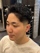 キングマンバーバー(KING MAN BARBER) フェード×ツイストスパイラルパーマ