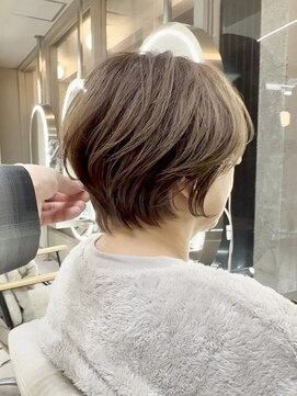 アイドットプラスサッポロ 札幌(i.+SAPPORO) 白髪ぼかしハイライト×ショートボブで若見え40代50代60代