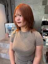 ホテリー(Hotely)&nbsp;伸ばしかけでも可愛いを叶えるレイヤーボブ×オレンジブラウン