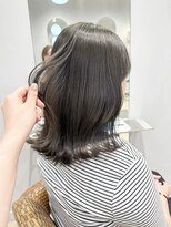 ティエラ 原宿 表参道(Tierra) 【関日葉里】赤み消しオリーブカラー/ミントカラー