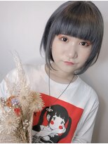 シーデン(C-den)&nbsp;人気前下がりボブ×グレージュ×Wカラー×ブリーチ×イルミナ