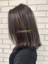 ネイミーズ 横浜関内(nameiz.)&nbsp;【横浜美容室ネイミーズ】グレージュナチュラル外ハネミディアム