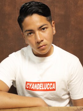 シアンデルカ(CYANDELUCCA) 大人のアップバングショート