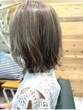 アトリエ タキ(atelier.taki) ☆ライトベージュボブ☆