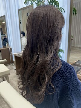 ヒアカアヴェダ 天神VIORO (Heaka AVEDA) ダークアッシュ【20代/30代/40代/カラー/ハイライト】H