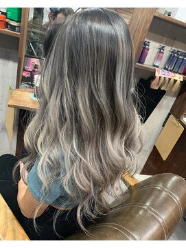 ラフ 難波店(LAFF) #黒髪#ボブルフ#ネビージュ#小顔#ワンレン