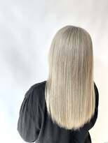 ヘアデザイン ファブロ(hair design FABRO.)&nbsp;ハイトーンカラー・ホワイトベージュ・ケアブリーチ