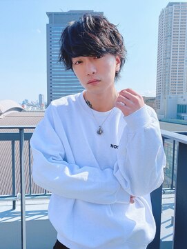 ルービック 難波(Rubik's) ツーブロックモテる黒髪束感パーマ