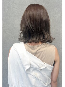 デイジー(Daisy) 天神/大名/ベージュ/マットベージュ/大人ベージュ/ブリーチ