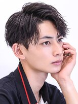 リップス 池袋(LIPPS)&nbsp;バーバリ亜門　ツイストスパイラル　センターヘア