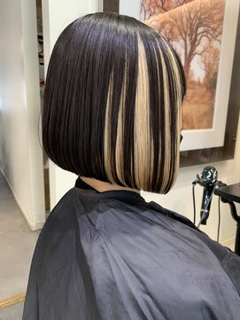 トルネード(TORNADO) あご下ライン前下がりボブ タッセルボブ S221