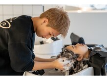 痛みやすい日本人の髪のために作られた１０種類以上のケア用品【オージュア】のラインナップからご提案