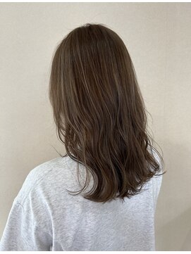 ヘアーアートミュージアム(Hair Art Museum) ハイライト/ミルクティグレージュ/ミディアム