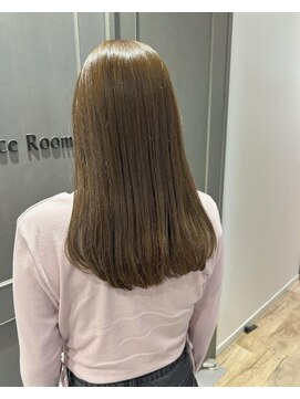 ファルファラ(farfara) 【farfara】ベージュカラー(問屋町テラス)永尾明日香