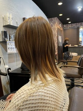 ヘアリゾート マンゴスティン(hair resort Mangosteen) インナーカラー