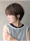 くびレイヤーエモージュ斜めバングイメチェン愛されショート横浜