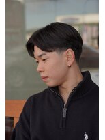 リトルマンバーバーショップ(LITTLEMAN BARBERSHOP)&nbsp;テーパーフェード×センターパート