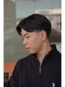 リトルマンバーバーショップ(LITTLEMAN BARBERSHOP) テーパーフェード×センターパート